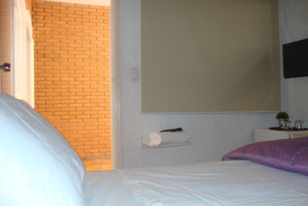Black Hotel Bauru Rum bild